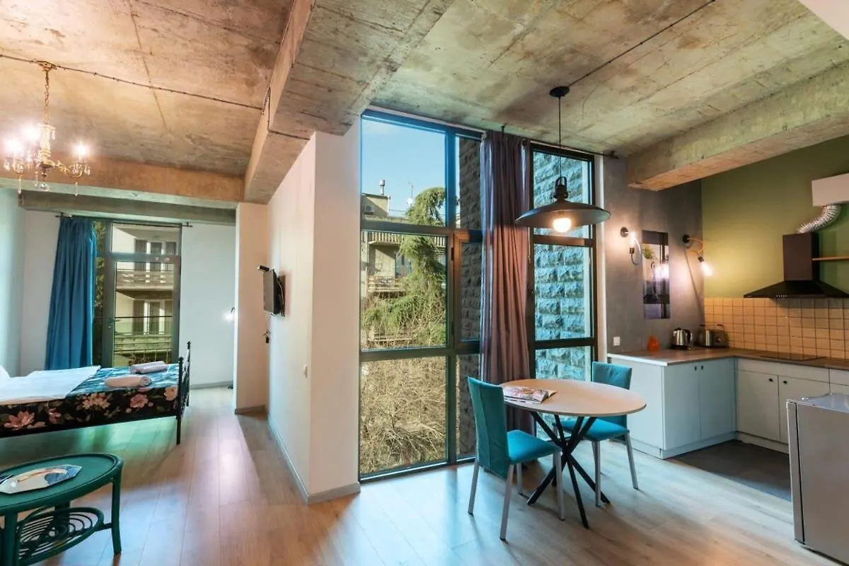 Bright & Stylish Studio In The Heart Of Tbilisi Appartamento