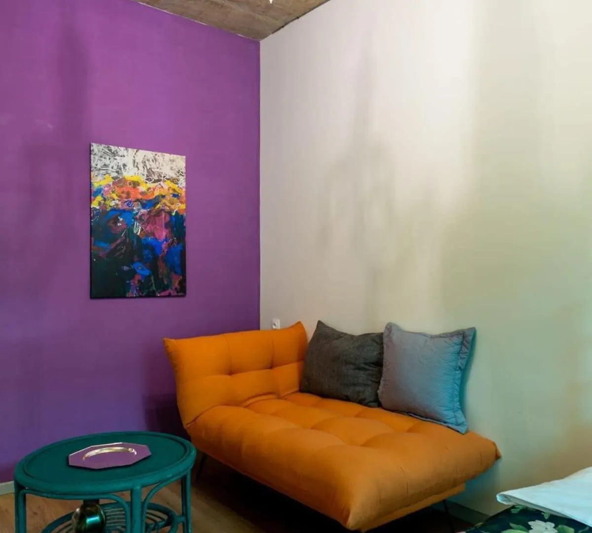 Bright & Stylish Studio In The Heart Of Tbilisi